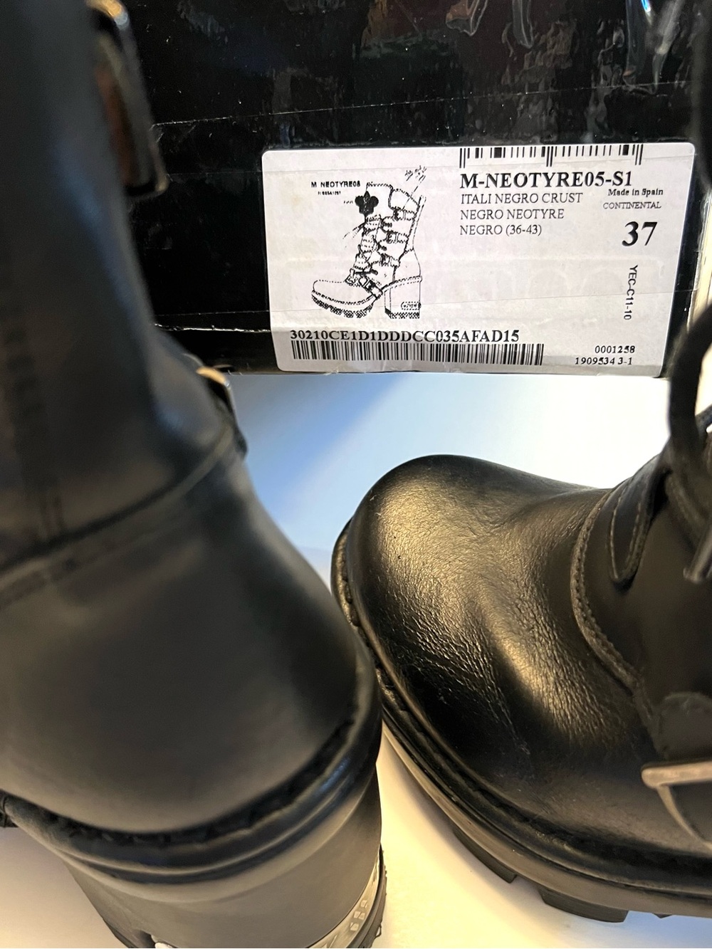 NEW ROCK Platform Buckle Combat Boots - Picture 5 of 5